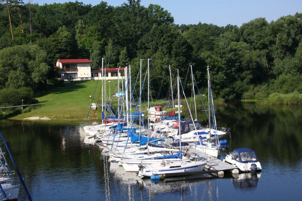 Yacht Club Barrandov Kozli u Orlika Exterior foto